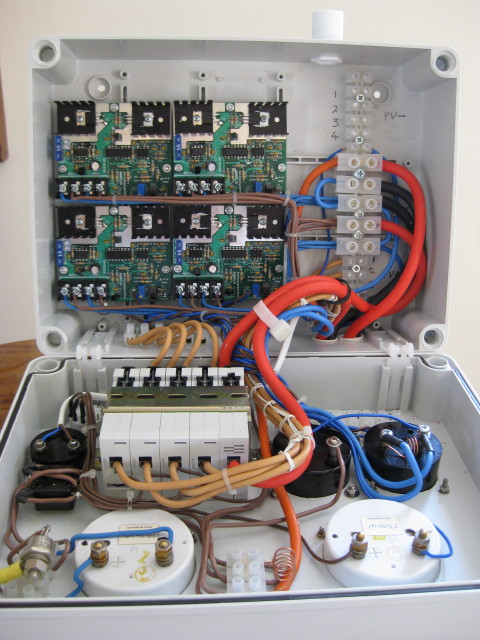 Quad 24V SCC3 in a custom box, inside